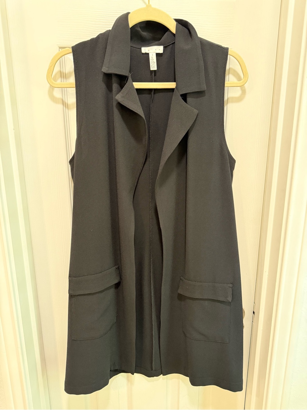 Leith Women’s Black Sleeveless Longline Long Vest Size Small EUC